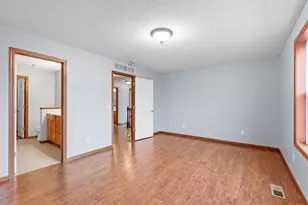 1952 Commonwealth Blvd, Chanhassen, MN 55317 - Photo 23