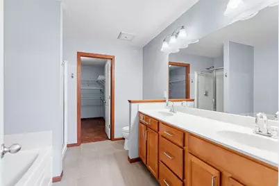 1952 Commonwealth Boulevard #4, Chanhassen, MN 55317 - Photo 25