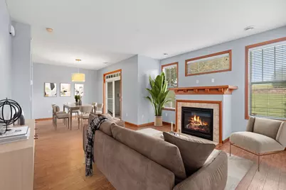 1952 Commonwealth Boulevard #4, Chanhassen, MN 55317 - Photo 7