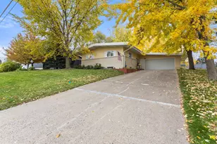 3212 33rd Ave NE, Saint Anthony, MN 55418 - Photo 5