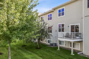 9534 Roosevelt Dr, Chanhassen, MN 55317 - Photo 3