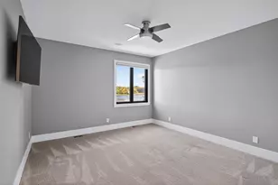 525 Smithtown Ct, Excelsior, MN 55331 - Photo 63