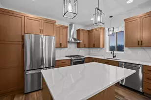 1870 Hadley Hills Dr NE, Rochester, MN 55906 - Photo 23