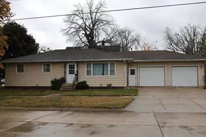 701 10th Street NE, Austin, MN 55912 - Photo 1