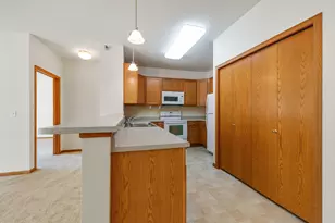 8200 W 33rd St, Saint Louis Park, MN 55426 - Photo 5