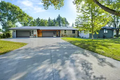 1002 3rd Street S, Wahpeton,  58075 - Photo 1