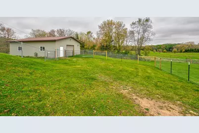 W10006 State Road 29, River Falls, WI 54022 - Photo 33