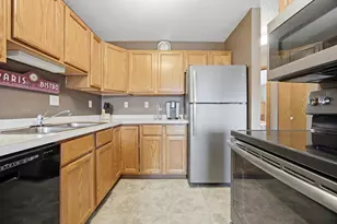 3126 18th St S, Fargo,  58103 - Photo 9