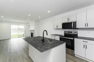 1073 Century Village Ln NE, Rochester, MN 55906 - Photo 9