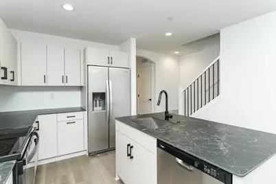 1073 Century Village Lane NE, Rochester, MN 55906 - Photo 7