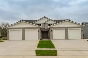 1073 Century Village Ln NE, Rochester, MN 55906 - Photo 3