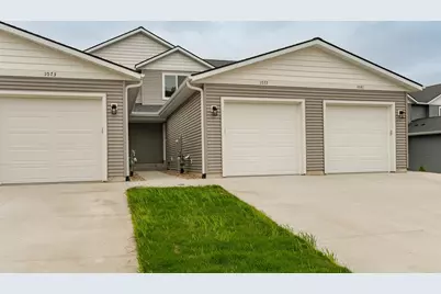 1077 Century Village Lane NE, Rochester, MN 55906 - Photo 3