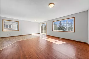 3939 Westbury Dr, Eagan, MN 55123 - Photo 5