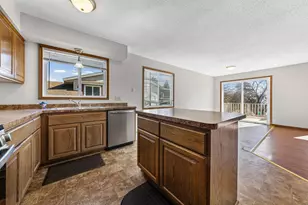 3939 Westbury Dr, Eagan, MN 55123 - Photo 9