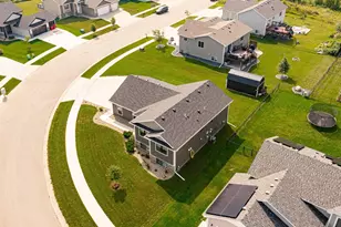 909 9th Ave NE, Kasson, MN 55944 - Photo 5