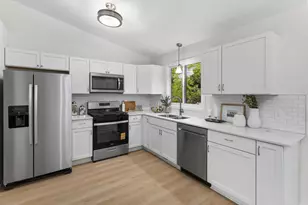 1866 Bear Path Trail, Eagan, MN 55122 - Photo 5