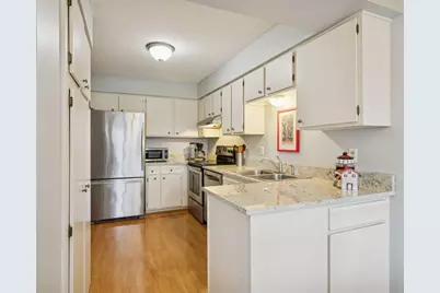 9947 Cavell Avenue S, Bloomington, MN 55438 - Photo 11