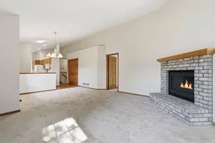 174 Wedgewood Dr, Mahtomedi, MN 55115 - Photo 5