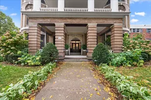 442 Summit Ave, Saint Paul, MN 55102 - Photo 1