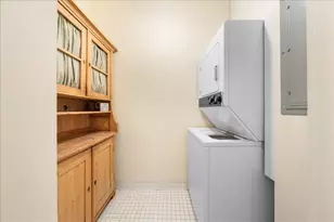 442 Summit Ave, Saint Paul, MN 55102 - Photo 25