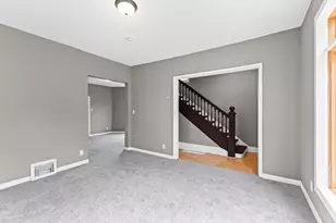 137 Cayuga St, Saint Paul, MN 55117 - Photo 5