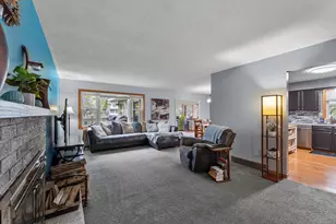 13147 Thomas Ave S, Burnsville, MN 55337 - Photo 3