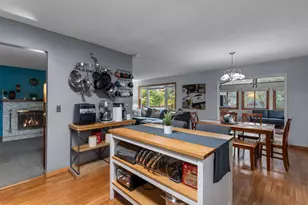 13147 Thomas Ave S, Burnsville, MN 55337 - Photo 9