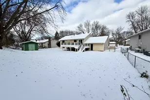 7331 Berkshire Way, Maple Grove, MN 55311 - Photo 3