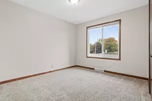 753 / 755 Robert Street S, Saint Paul, MN 55107 - Photo 13