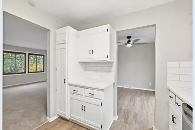 2824 84th Avenue N, Brooklyn Park, MN 55444 - Photo 7