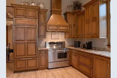 9990 161st Street #8, Chippewa Falls, WI 54729 - Photo 5