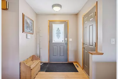 1108 N Lake Drive W, Braham, MN 55006 - Photo 11