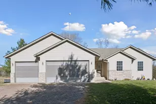 1108 N Lake Dr W, Braham, MN 55006 - Photo 7