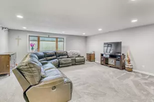 6425 15th St S, Fargo, ND 58104 - Photo 39
