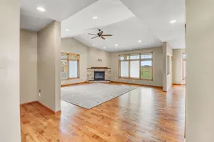 6425 15th St S, Fargo, ND 58104 - Photo 5