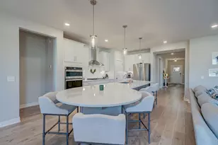 7582 Oak Hl Rd, Woodbury, MN 55129 - Photo 3