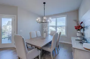 7582 Oak Hl Rd, Woodbury, MN 55129 - Photo 5