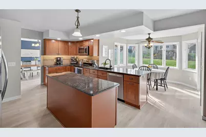 4645 Balsam Lane N, Plymouth, MN 55442 - Photo 5