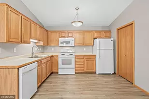 14812 58th St N, Oak Park Heights, MN 55082 - Photo 9