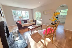 4174 Oakcrest Dr, Vadnais Heights, MN 55127 - Photo 9