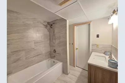 4174 Oakcrest Drive, Vadnais Heights, MN 55127 - Photo 45