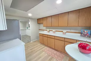 4174 Oakcrest Dr, Vadnais Heights, MN 55127 - Photo 35