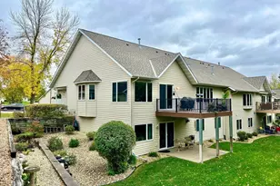 1884 Cherry St, Red Wing, MN 55066 - Photo 5