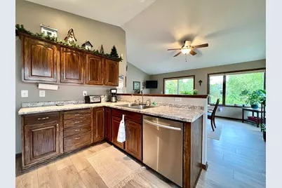 1884 Cherry Street, Red Wing, MN 55066 - Photo 9