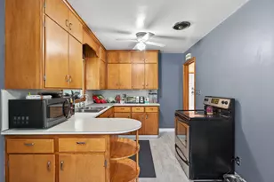 442 White Bear Ave N, Saint Paul, MN 55106 - Photo 7