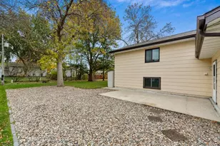 1187 Jackson Street S, Shakopee, MN 55379 - Photo 15