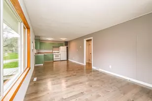 411 W Nokomis St, Osakis, MN 56360 - Photo 7