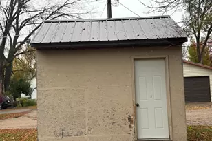 110 E Burlingame St, Ghent, MN 56239 - Photo 5