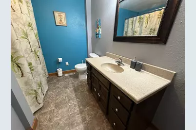 422 Arnold Avenue S, Thief River Falls, MN 56701 - Photo 17