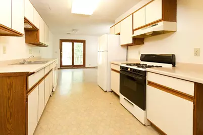 1910 Feronia Avenue, Saint Paul, MN 55104 - Photo 25